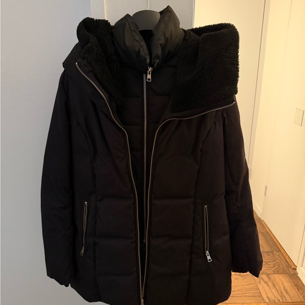 Soia & Kyo Black Puffer Jacket with Hood